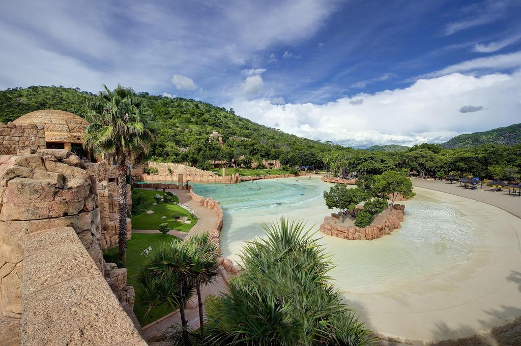 Soho Hotel & Casino At Sun City Exterior photo